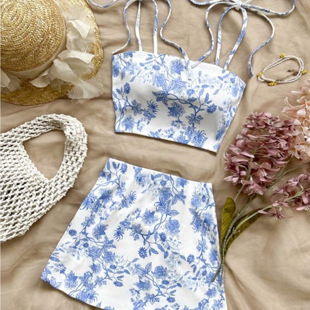 Floral Blue and White Two-Piece Set